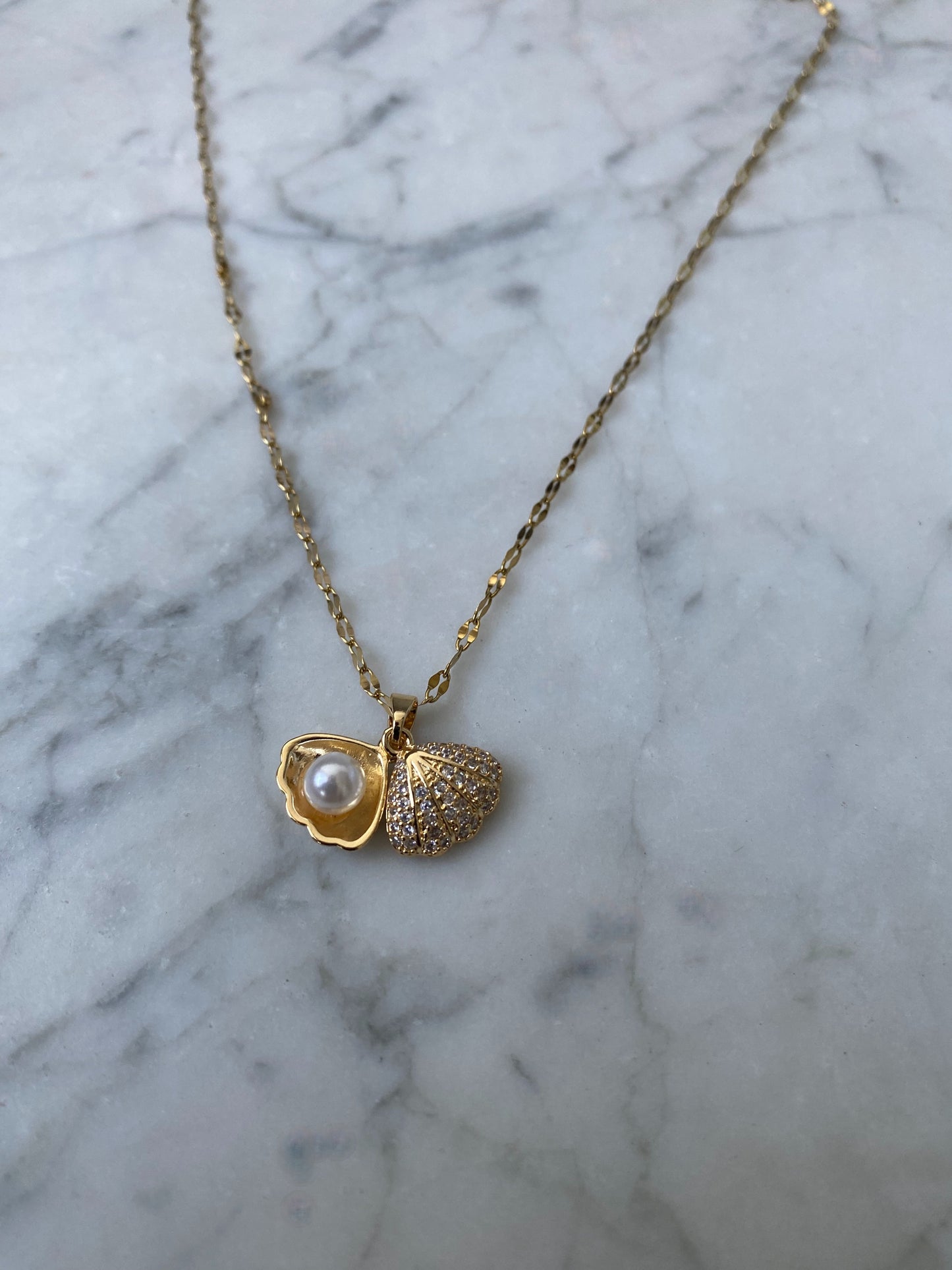 Collier Ursula
